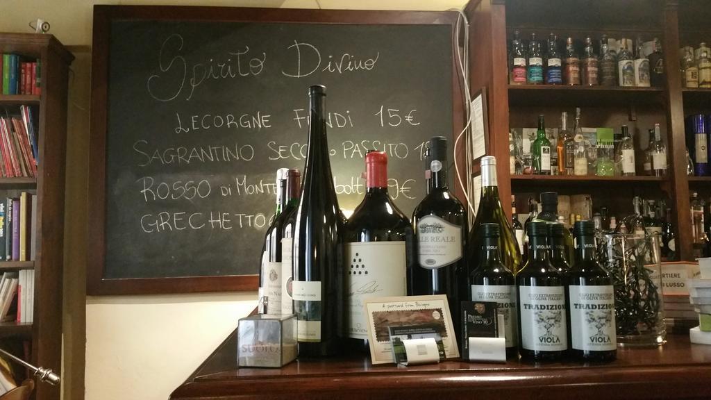 Locanda Spirito Divino Беваня Екстериор снимка