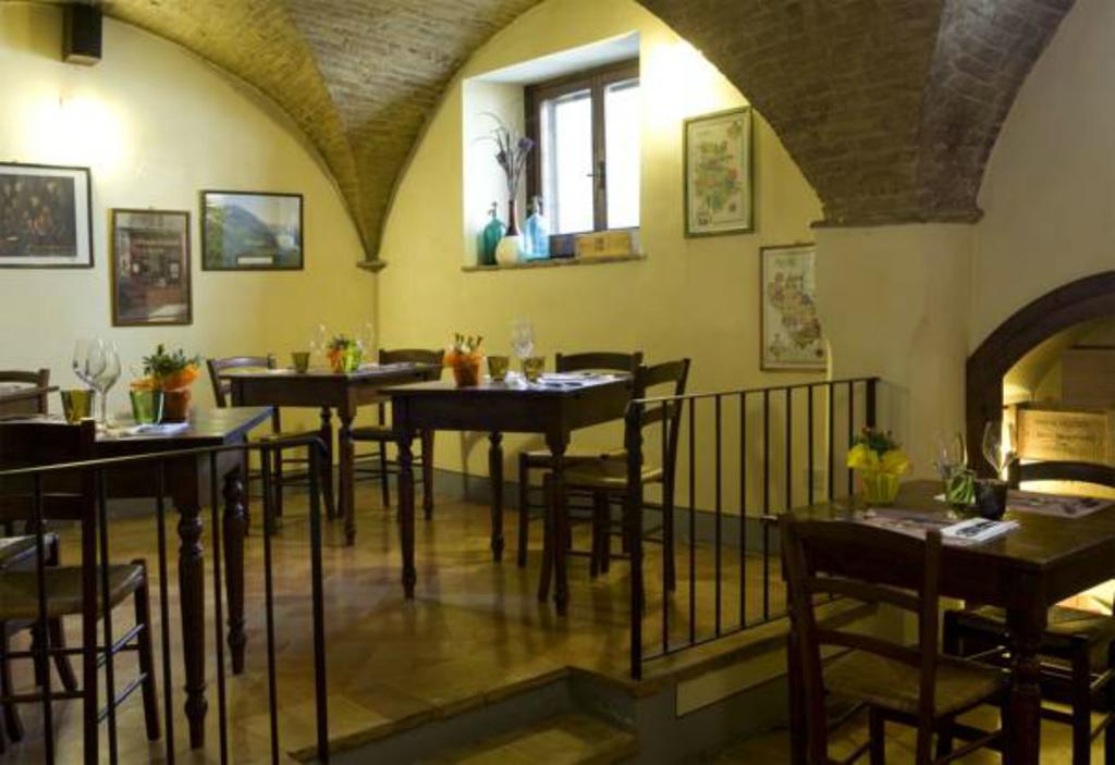 Locanda Spirito Divino Беваня Екстериор снимка