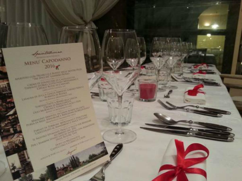Locanda Spirito Divino Беваня Екстериор снимка